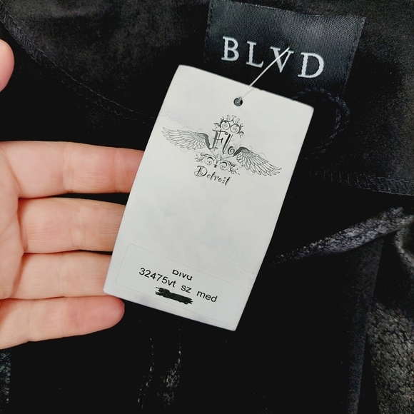 NEW BLVD Black Faux Leather Long Open Front Waist Tie Vest P7060 - Picture 6 of 8